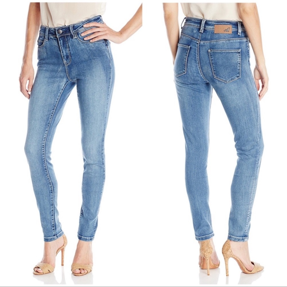 Lola Jeans Celina MLB Regular Rise size 16 fits like 14